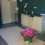L'hermitage - Piscine Et Bien-etre Апартаменты *